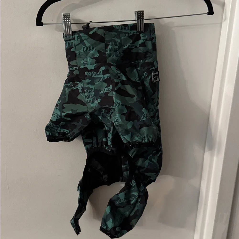 Canada Pooch The Slush Suit Size 14''Back Length